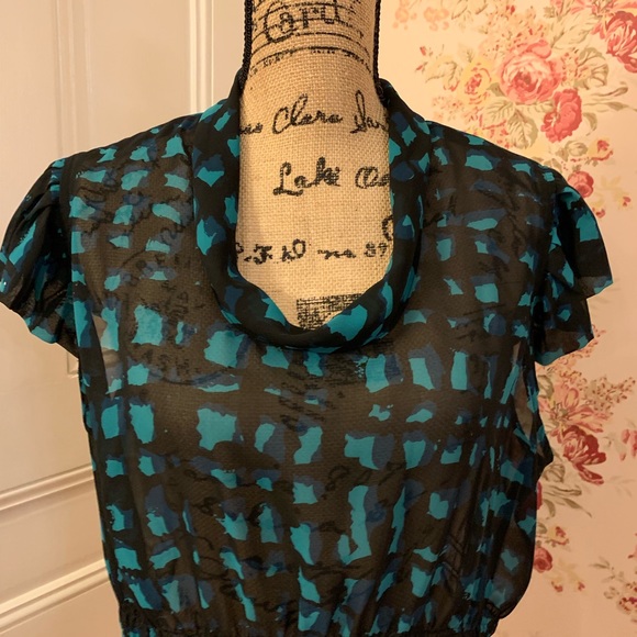 🍒 Worthington Black and Blue Sheer Blouse - Picture 3 of 7